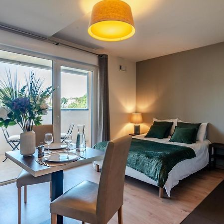 Ovelia Seynod - Les Balcons D'Annecy Apartment Bagian luar foto